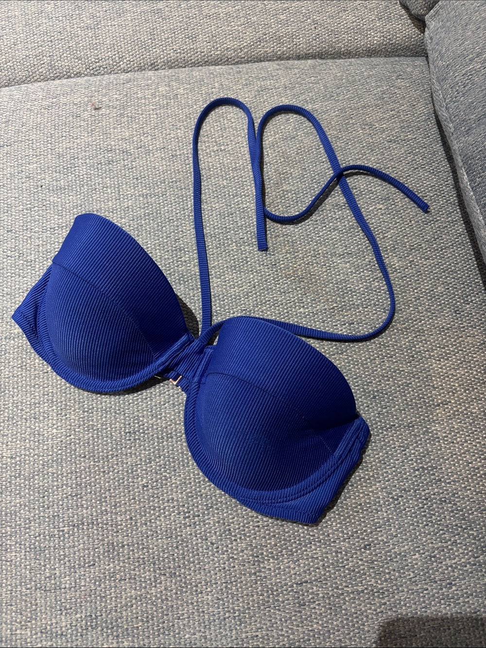 Shade & shore halter swim top! 34C
